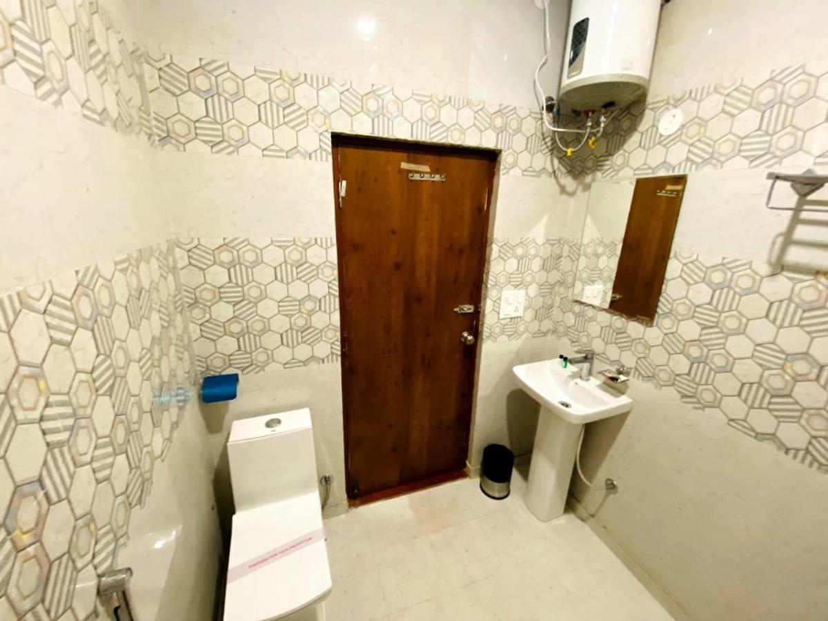 Hotel Singla Residency Kangra Bagian luar foto